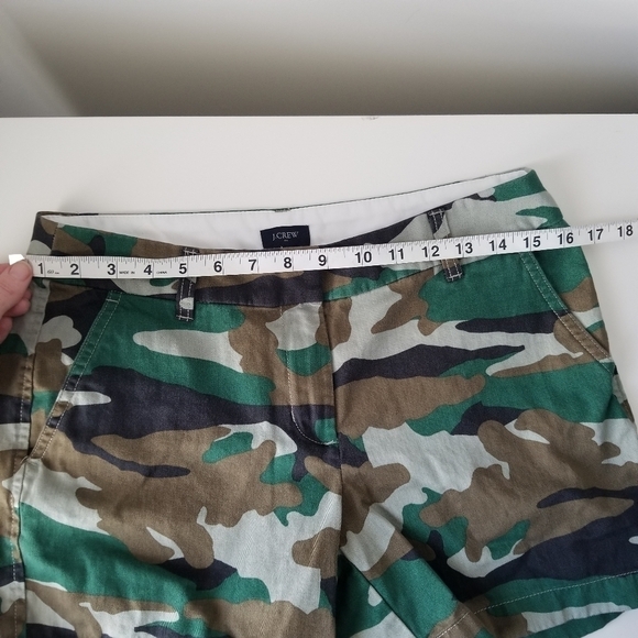 J Crew Camo 5" Classic Chino Short Size 4 - Picture 6 of 12